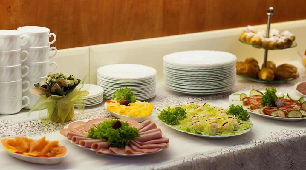 Abidar Hotel Spa & Wellness Цехоцинек Екстериор снимка