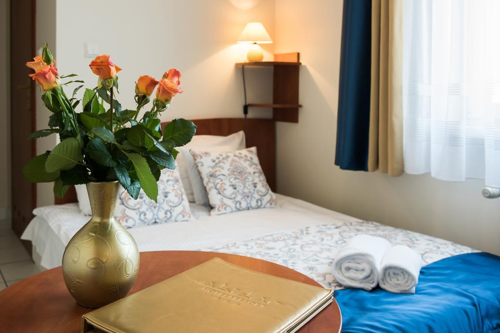 Abidar Hotel Spa & Wellness Цехоцинек Екстериор снимка