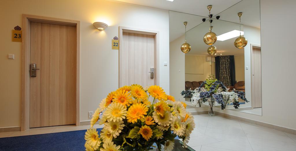 Abidar Hotel Spa & Wellness Цехоцинек Екстериор снимка