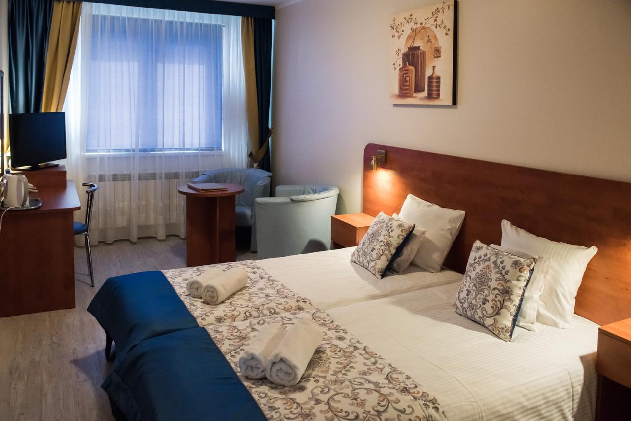 Abidar Hotel Spa & Wellness Цехоцинек Екстериор снимка