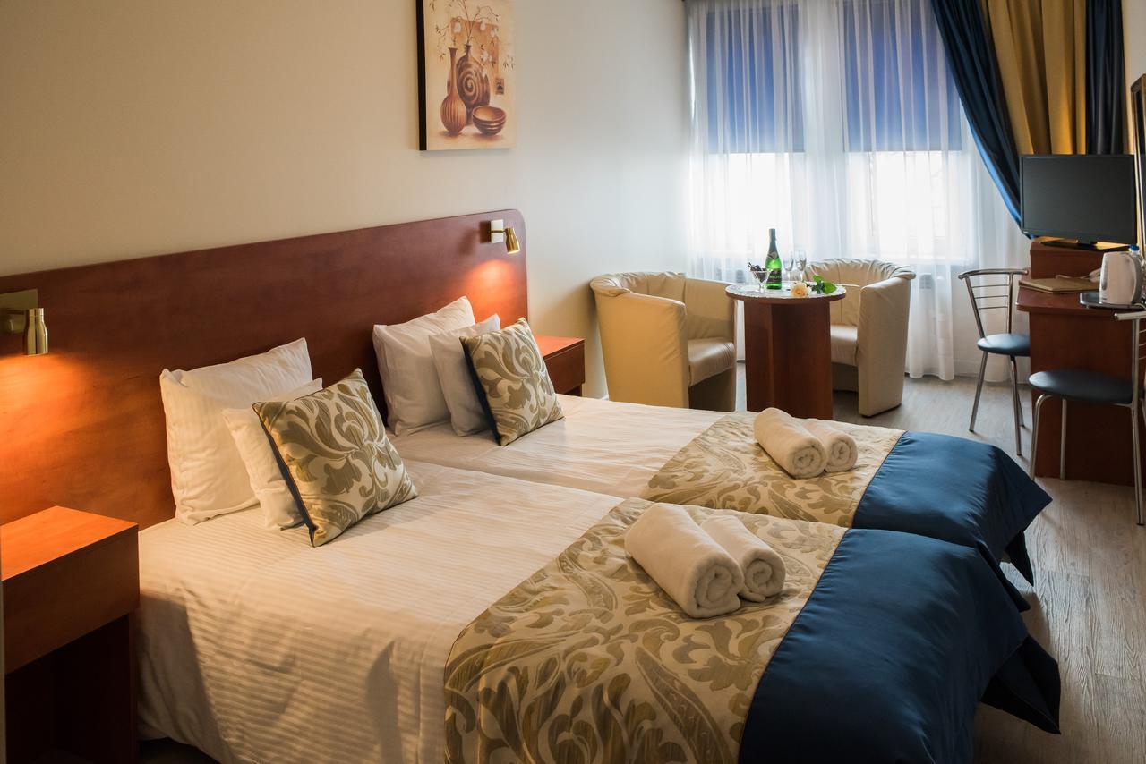 Abidar Hotel Spa & Wellness Цехоцинек Екстериор снимка